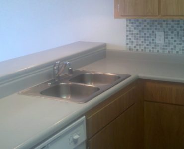 picture of 1030 burton middle townhome kitchen and eating bar