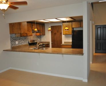 picture of 1112 burton drive middle townhome kitchen area