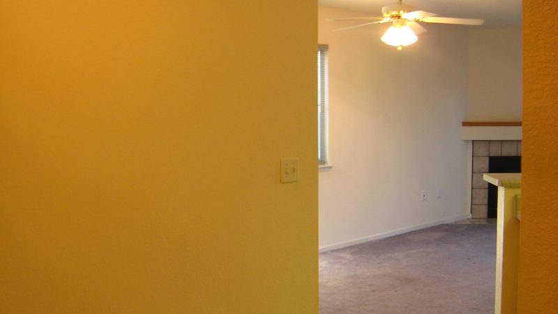 picture of willow park end townhome entry