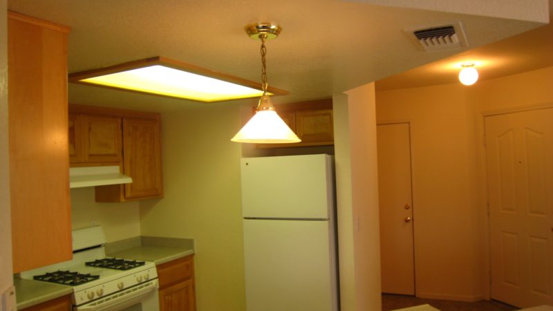 picture of willow park end townhome kitchen front view