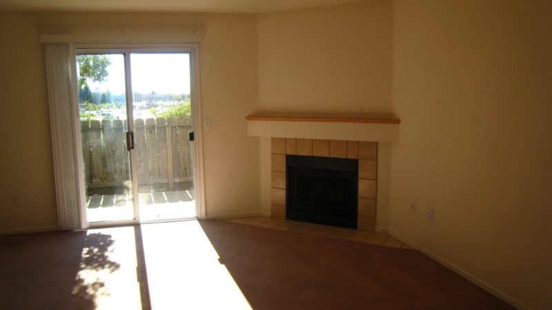 photo of 975 burton drive end unit