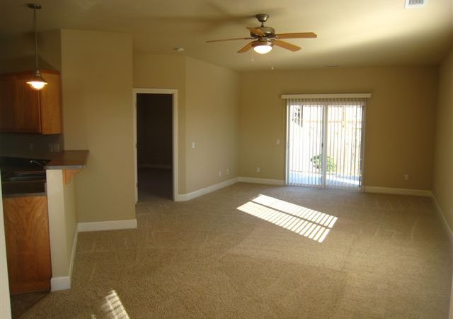 picture of 1128 floor plan living room