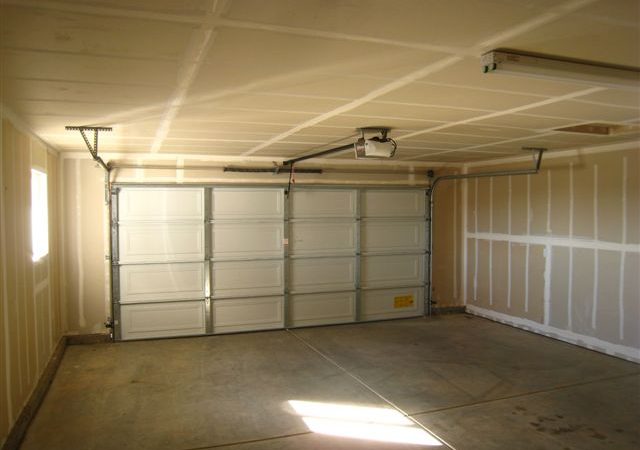 picture of vista ridge two car garage