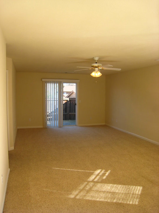 Meadowood Redwood End Townhome Redding Apartment Homes